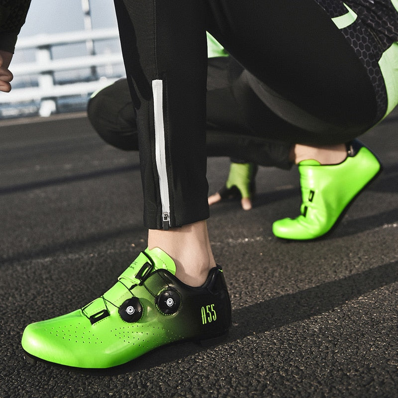 A55 PROFESSIONAL Self-Locking Bike Shoes